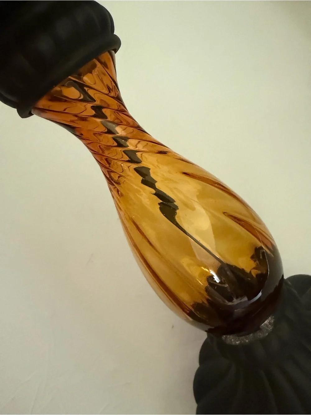 PartyLite Pair Amber Glass Candleholders with Black Bases 8” - Picture 16 of 16